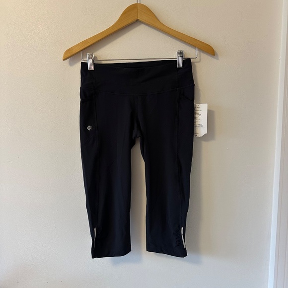 NWT Athleta Dobby Be Free Knicker Capri Leggings | Size XS - Picture 2 of 11